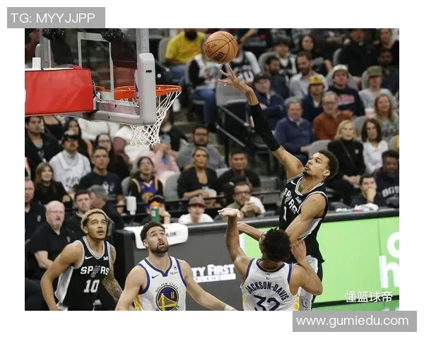 2004年12月10日马刺与火箭的精彩对决回顾与赛后分析 2004年12月10日马刺与火箭的精彩对决回顾与赛后分析